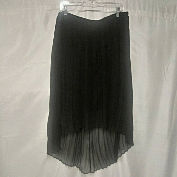 Vera Wang Dresses & Skirts - Vera Wang Pleated Black High/Low Hem Skirt